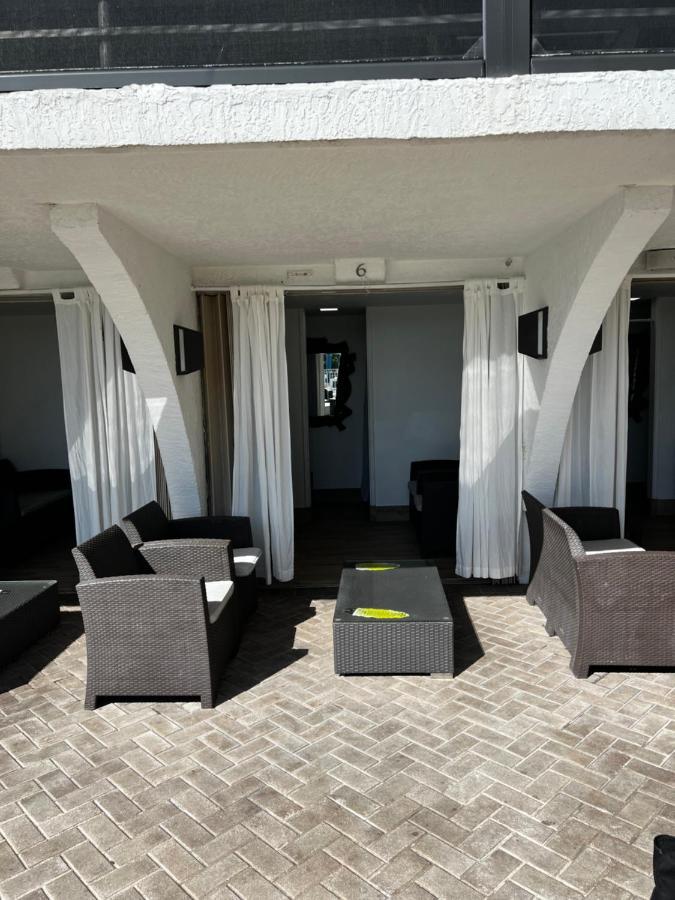 Ocean Manor Tiki Sunset Retreat Hotel Lauderdale-by-the-Sea Ngoại thất bức ảnh